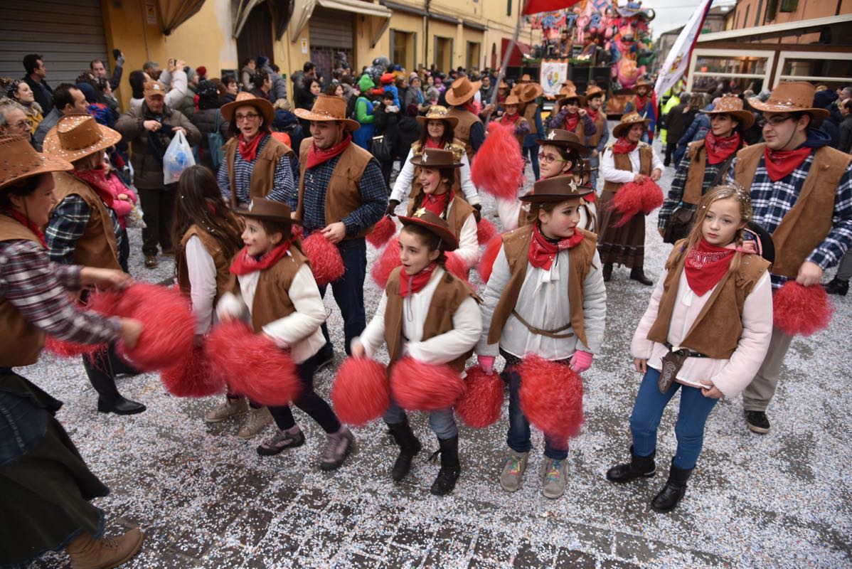 Carnevale di San Pietro in Casale - Prima sfilata 07/02/2016